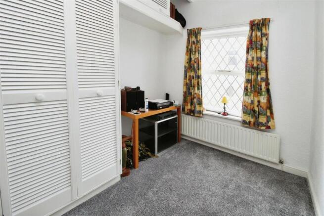 3 bed Terraced for sale Image 9