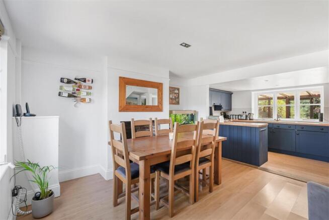 Dining/Kitchen