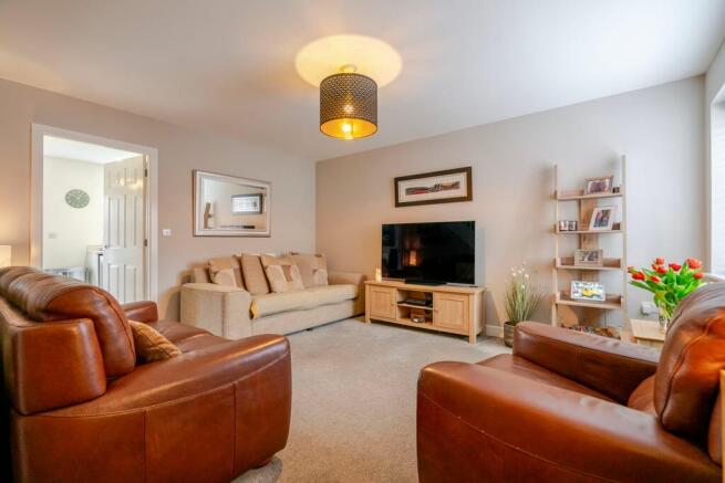 Crawford Drive, Congleton, Cheshire CW12 2GL photo 4