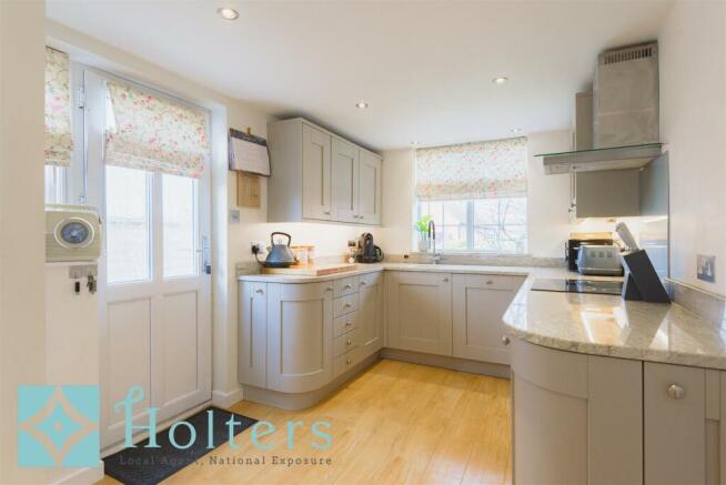 8 Hamlet Road, Ludlow-11.jpg