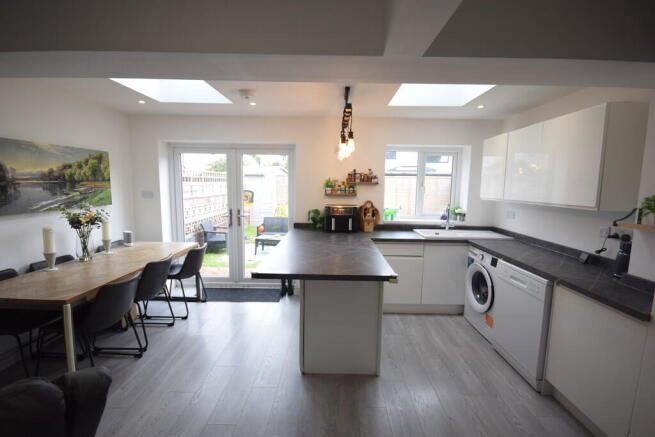 Orontes Avenue, Walney, Barrow-in-Furness photo 5