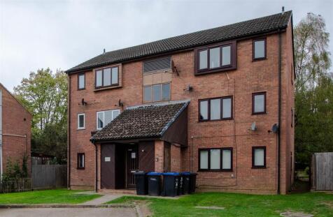 Chedworth Close, Northampton