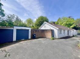 21, Gover Road, St. Austell PL25 5NE