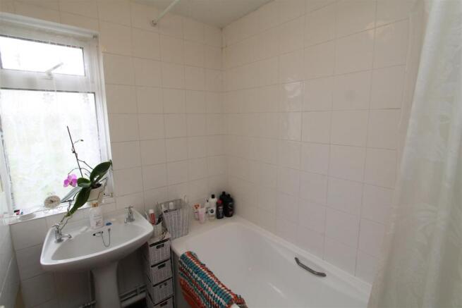 Bathroom.JPG