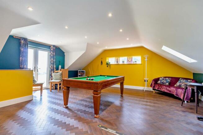 5 tr games room.jpg