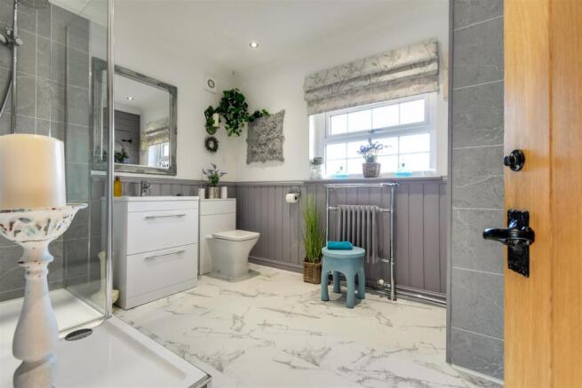 Family bathroom