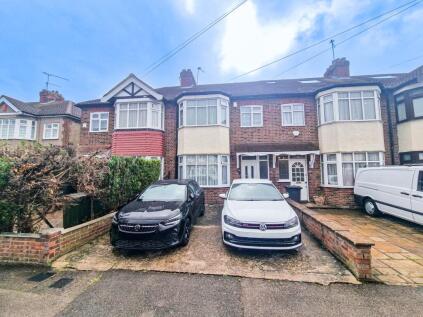 Northfield Road, Waltham Cross, EN8