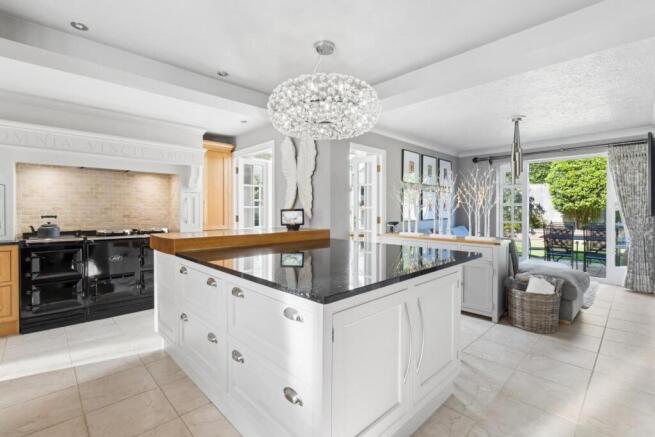 Kitchen to Snug