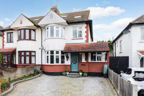 112, Earls Hall Avenue, Southend-on-sea SS2 6NS