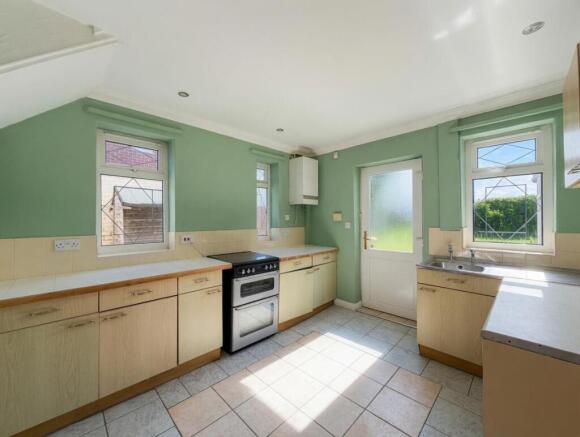 3 bed House for sale Image 7