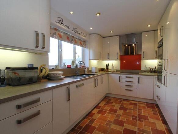 Kitchen Area 1