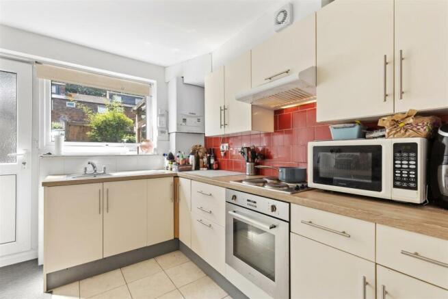 187 Maplehurst Road_014.JPG