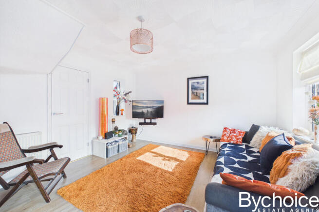 CAM05454G0-PR0125-STILL004