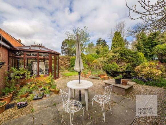 Alfresco Dining
