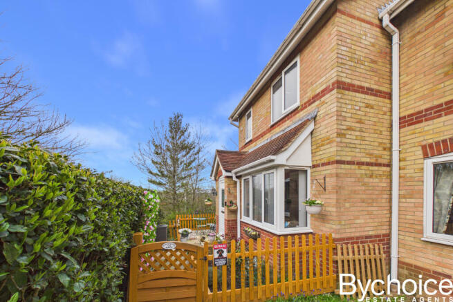 CAM05454G0-PR0144-STILL022