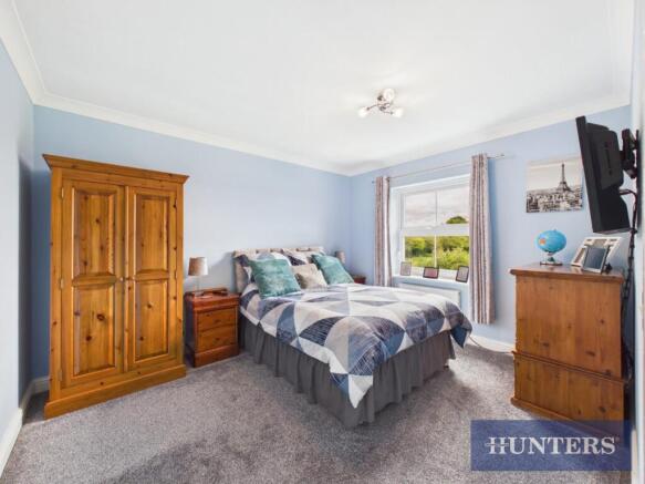 4 bed Detached for sale Image 12