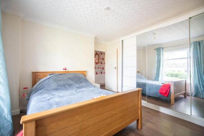 2 bed Detached Bungalow for sale Image 12