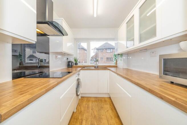 Earlsworth Road, Willesborough, Ashford, Kent, TN24 photo 2