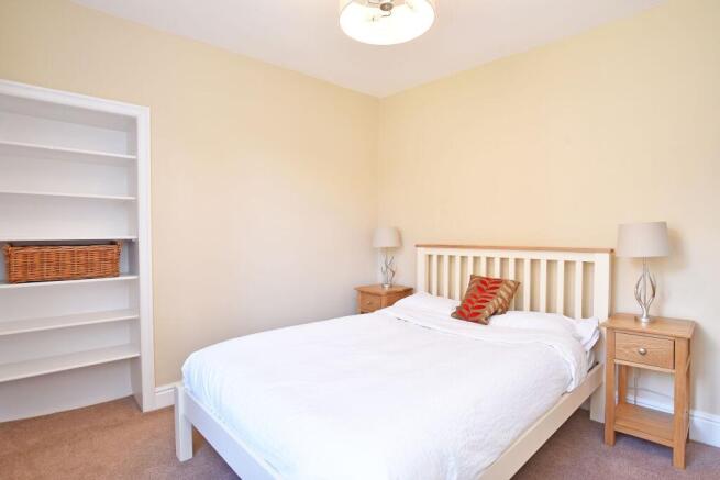 2 bed Flat for sale Image 4