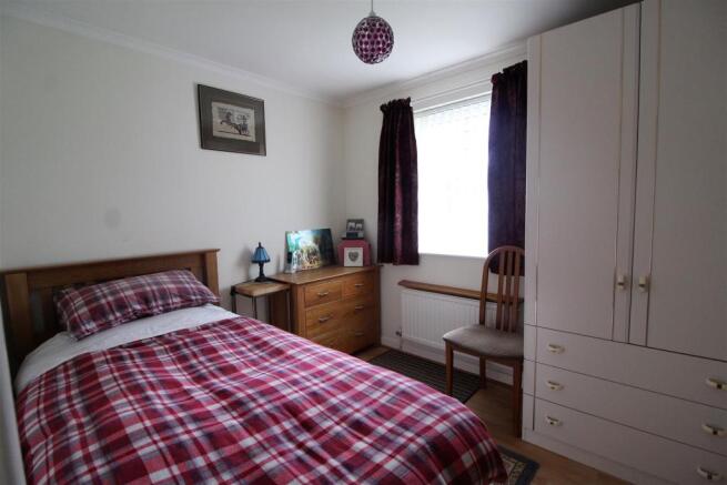 Bedroom 2.JPG