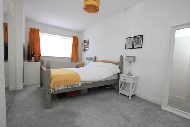 1 bed Semi-Detached Bungalow for sale Image 7