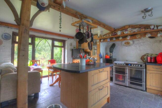 7 - kitchen 4