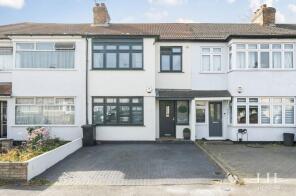 24, Chestnut Avenue, Hornchurch RM12 4HN