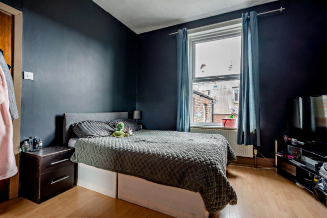 4 bed Semi-Detached for sale Image 7