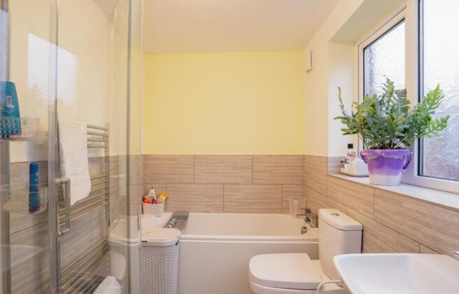 3 bed Terraced for sale Image 6