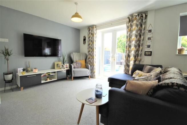 Open-Plan Living / Kitchen