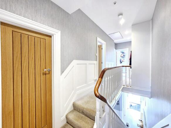 4 bed Terraced for sale Image 10