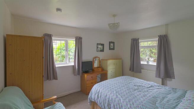 Bedroom 1 (Double).