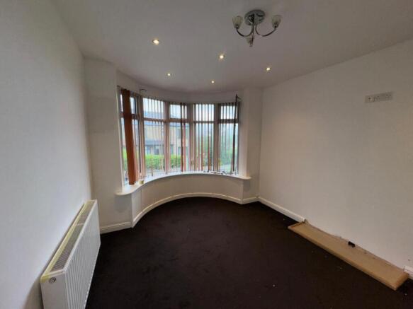 4 bed Semi-Detached to rent Image 5