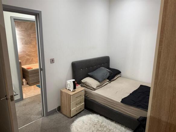 1 bed Apartment for sale Image 7