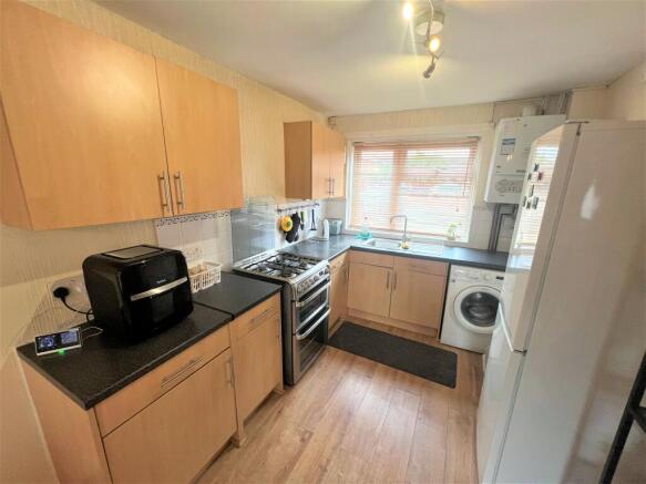 kitchen .jpg