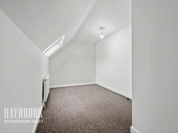 3 bed Semi-Detached for sale Image 9
