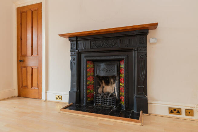 2/1, 10 Greenlaw Avenue, Paisley, Renfrewshire photo 4