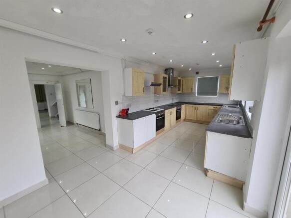 dezrez-cache 106 wellington road kitchen.jpg