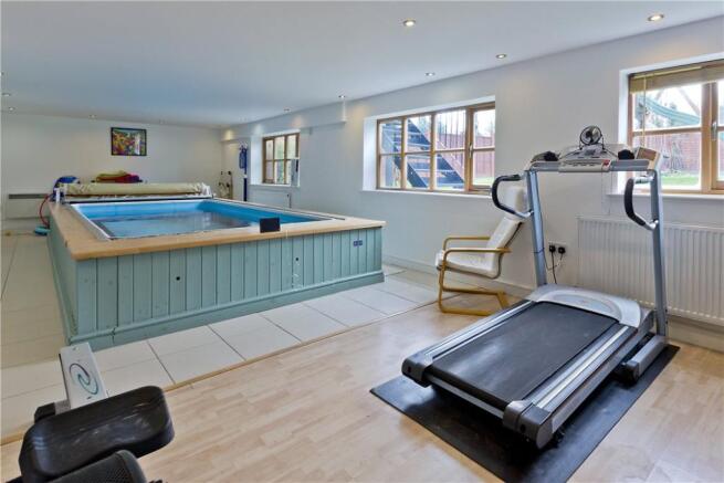 Swiming Pool Gym