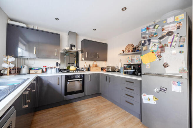 1380175-10-692088...