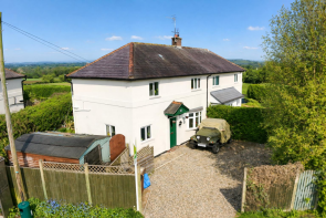 33, Moors Bank, Oswestry SY10 7BG