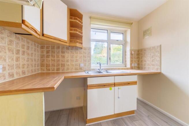 L-Shaped Kitchen