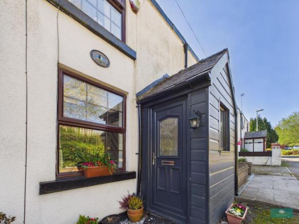 2 bed House for sale Image 5