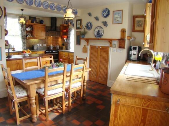 Kitchen/Breakfast Rm