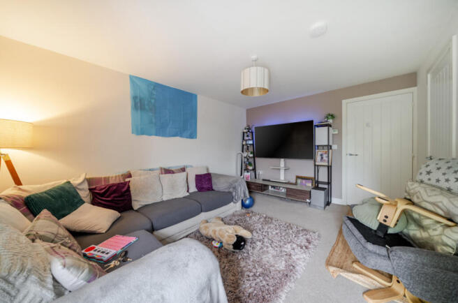 1435685-7-69d7ca4...