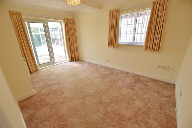 REAR SITTING/DINING ROOM