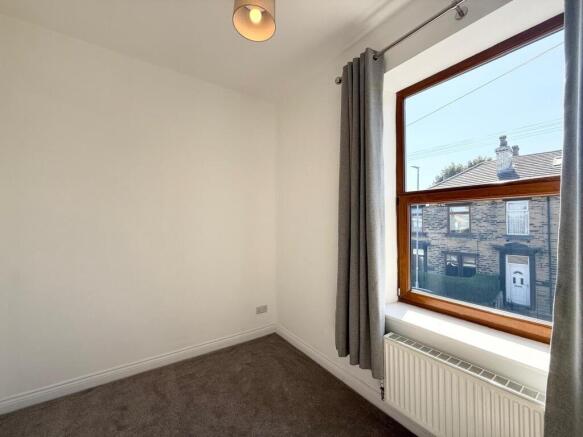 2 bed End of Terrace to rent Image 7