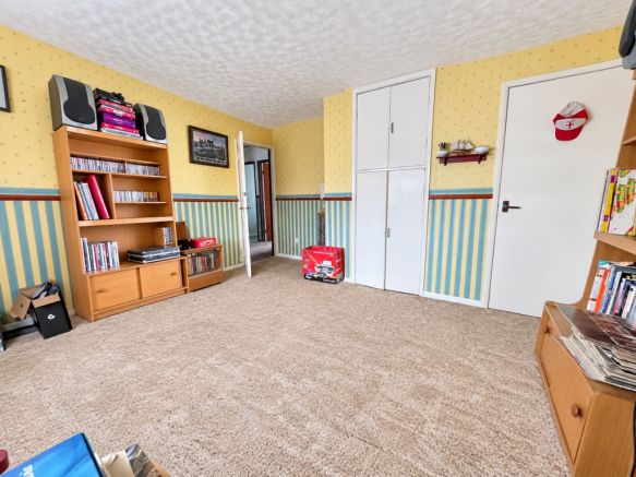 Maple Avenue, Runcorn, WA7 photo 4