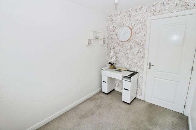 3 bed Semi-Detached for sale Image 12