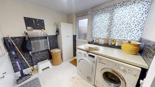 3 bed Semi-Detached for sale Image 12